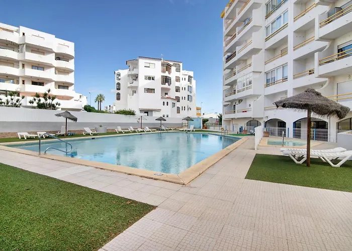Superior One-Bedroom Apartment